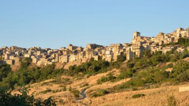 Фото - Ещё один городок в Италии начал продавать дома за один евро