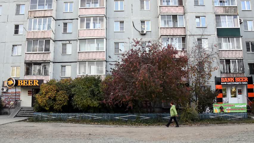 Фото - Россиянам рассказали о рисках при продаже жилья из-за границы